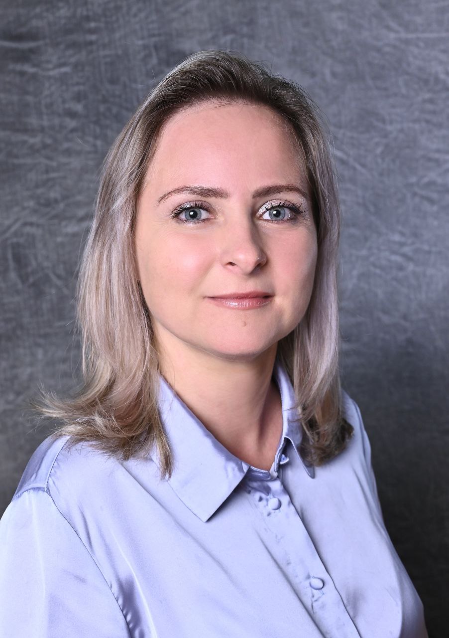 Мазурова Юлия Геннадьевна.